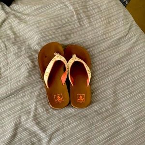 They are pretty beat up not To li really good flip